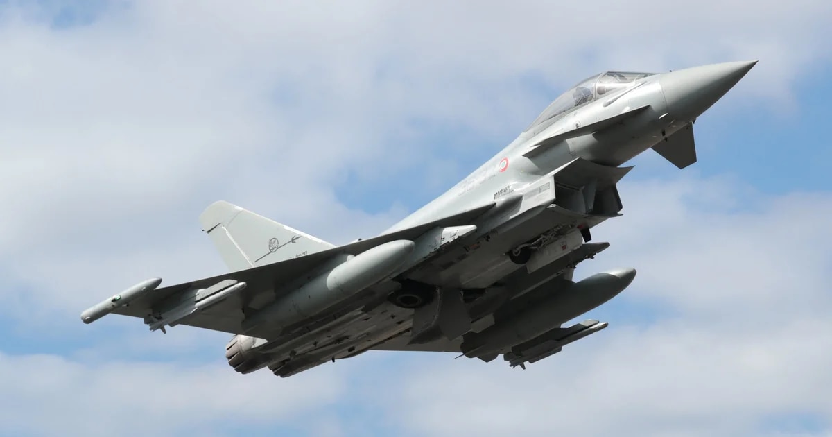 El Ejército del Aire y del Espacio adquiere los nuevos Eurofighter Typhoon para reemplazar a los F/A-18 Hornet en el Ala 12